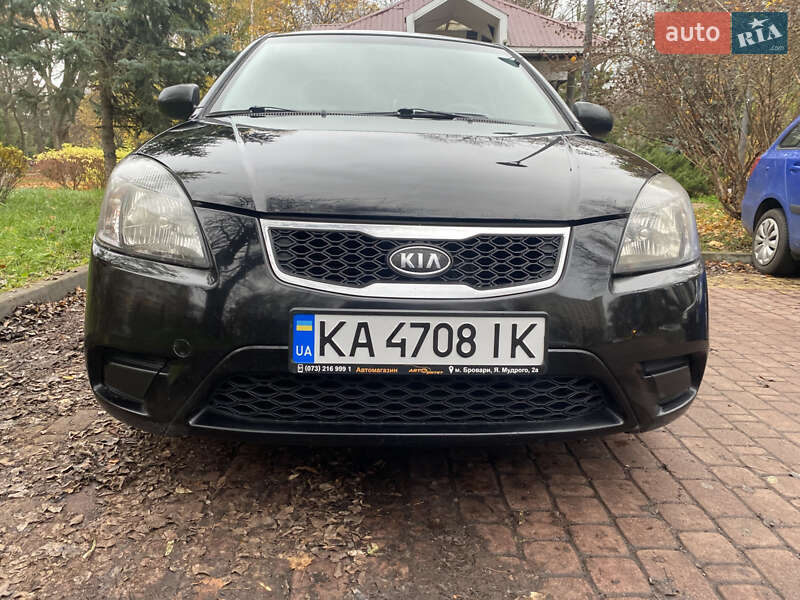 Седан Kia Rio 2011 в Киеве