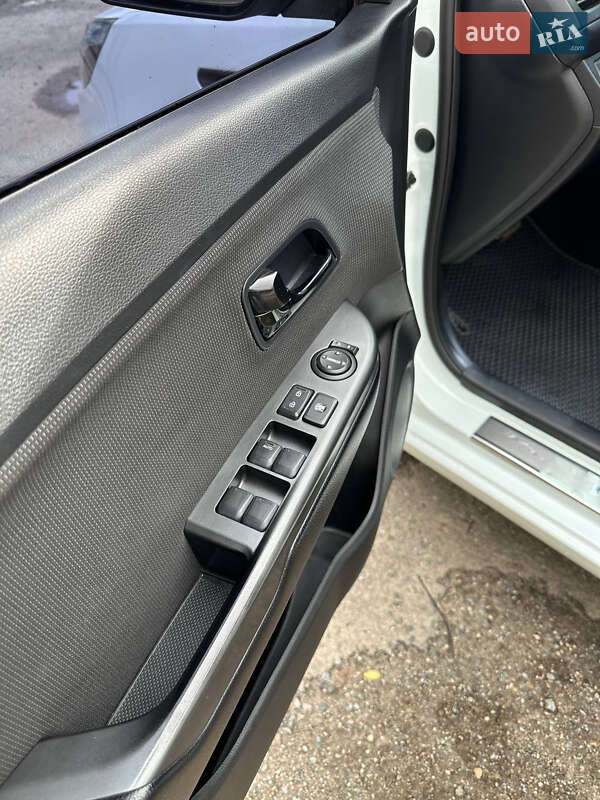 Седан Kia Rio 2012 в Ивано-Франковске фото 13 Седан Kia Rio 2012 в Ивано-Франковске