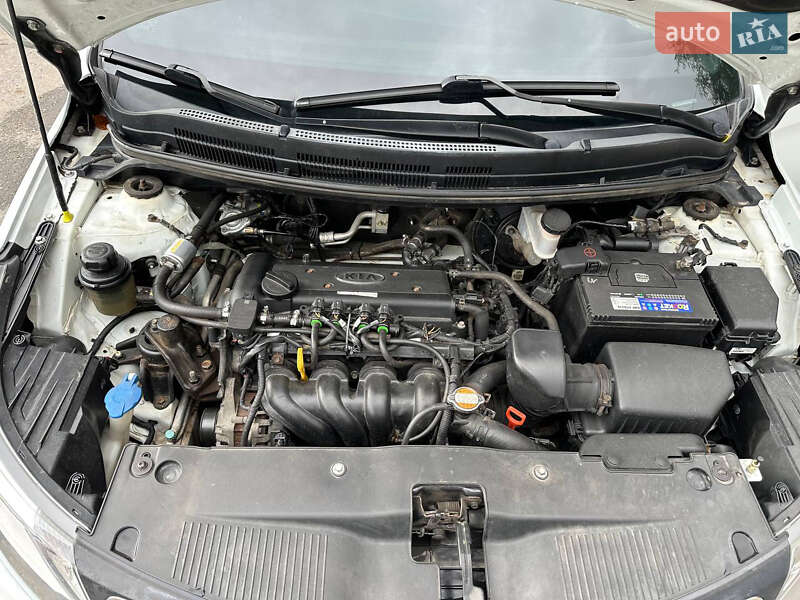 Седан Kia Rio 2012 в Ивано-Франковске фото 14 Седан Kia Rio 2012 в Ивано-Франковске