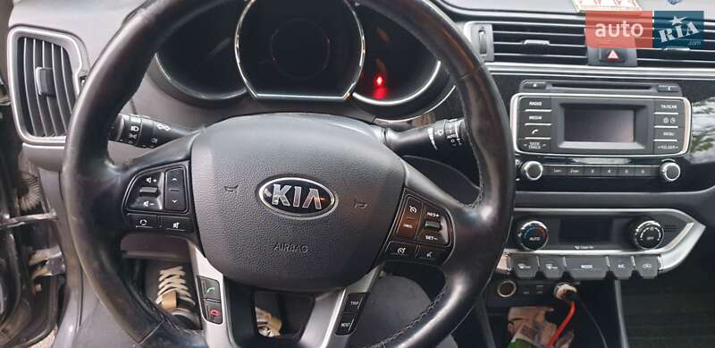 Седан Kia Rio 2016 в Харькове