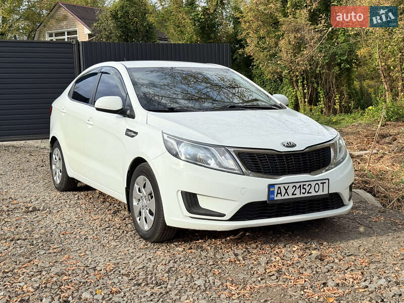 Седан Kia Rio 2013 в Харькове фото 2 Седан Kia Rio 2013 в Харькове