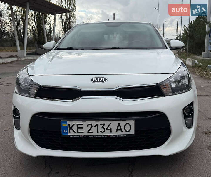 Хэтчбек Kia Rio 2018 в Днепре фото Хэтчбек Kia Rio 2018 в Днепре