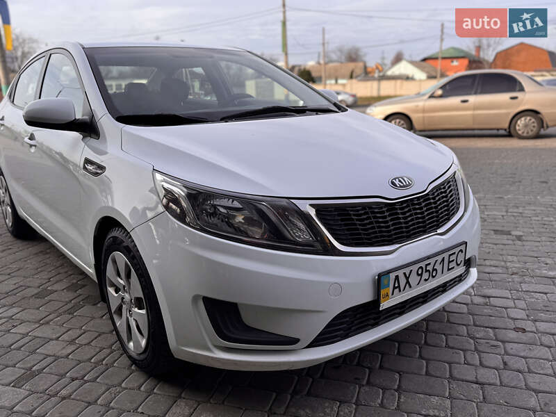 Седан Kia Rio 2013 в Харькове фото 2 Седан Kia Rio 2013 в Харькове