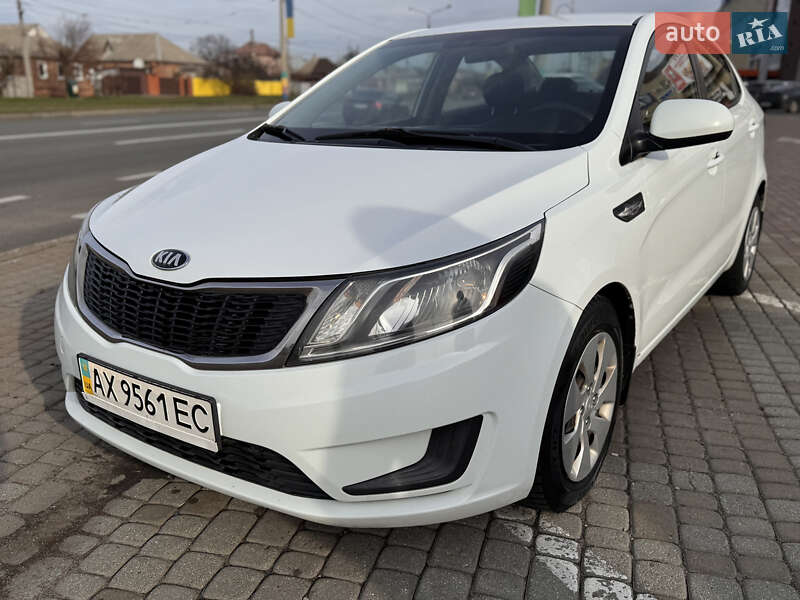 Седан Kia Rio 2013 в Харькове фото 8 Седан Kia Rio 2013 в Харькове