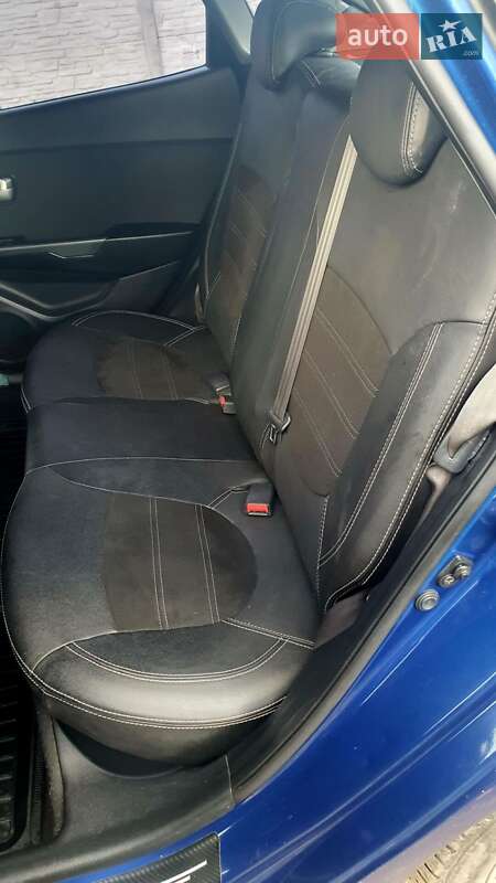 Хетчбек Kia Rio 2012 в Кам'янському фото 14 Хетчбек Kia Rio 2012 в Кам'янському
