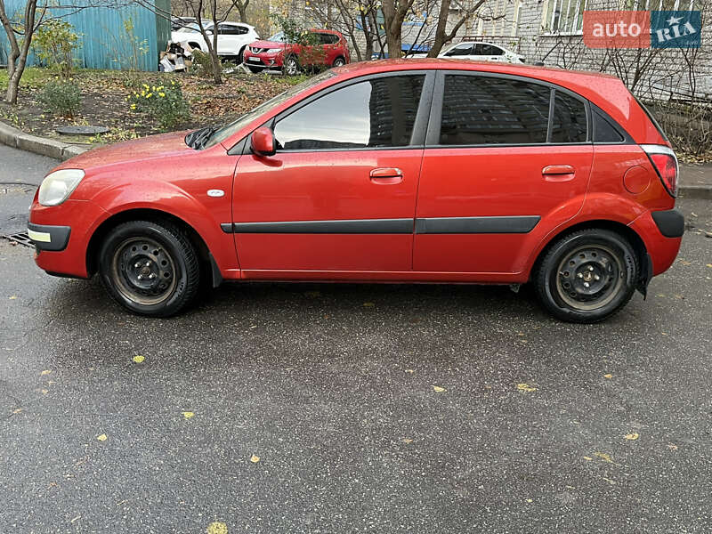 Хетчбек Kia Rio 2008 в Києві
