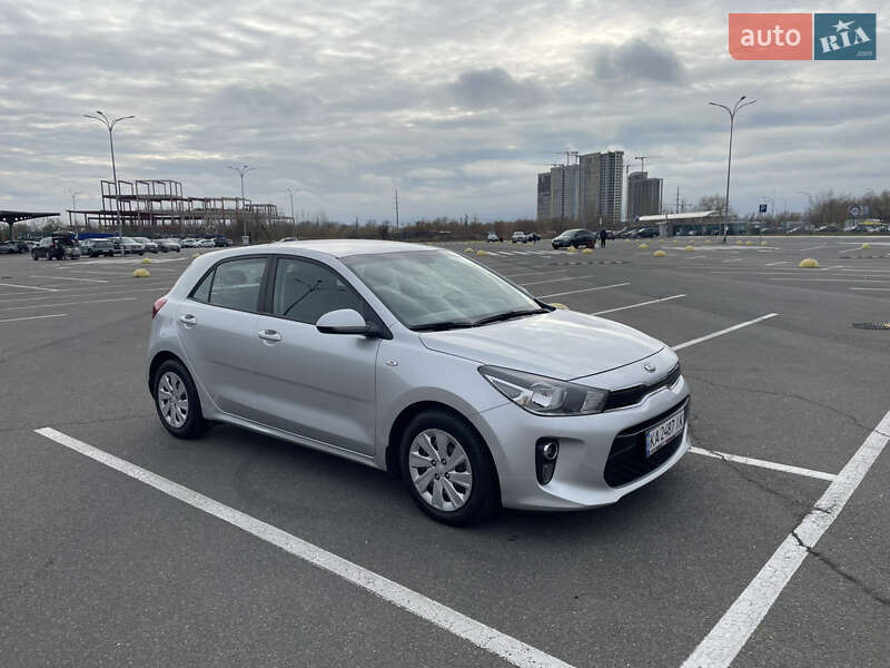 Хетчбек Kia Rio 2018 в Києві фото 2 Хетчбек Kia Rio 2018 в Києві