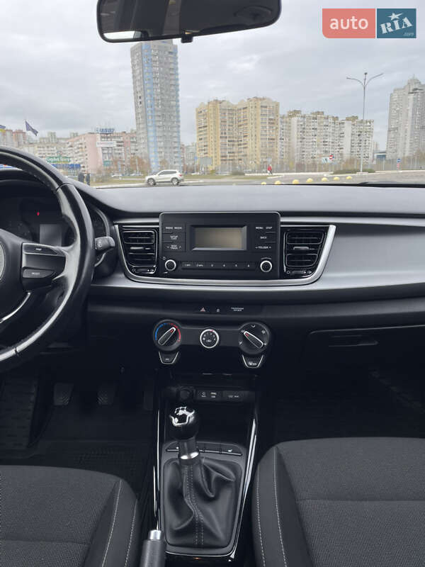 Хетчбек Kia Rio 2018 в Києві фото 11 Хетчбек Kia Rio 2018 в Києві