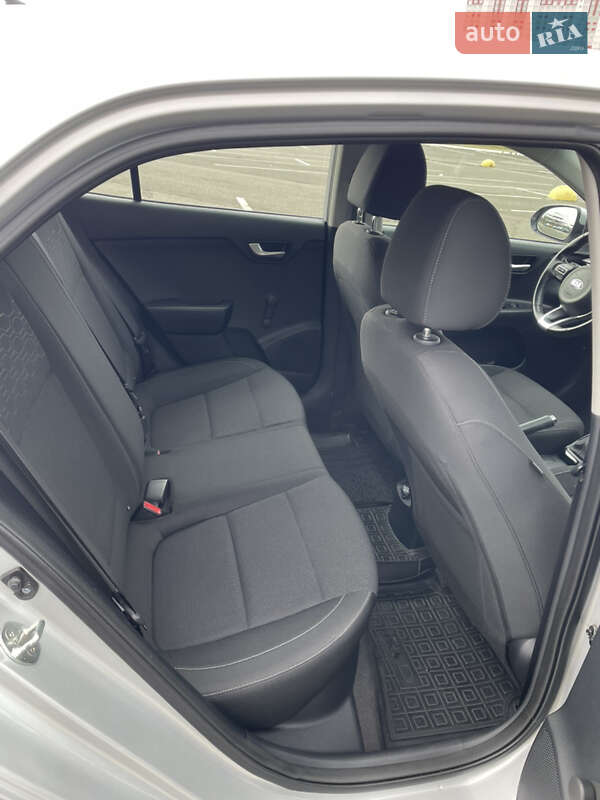 Хетчбек Kia Rio 2018 в Києві фото 18 Хетчбек Kia Rio 2018 в Києві
