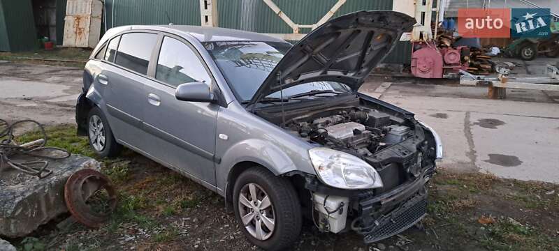 Хетчбек Kia Rio 2009 в Києві фото 3 Хетчбек Kia Rio 2009 в Києві