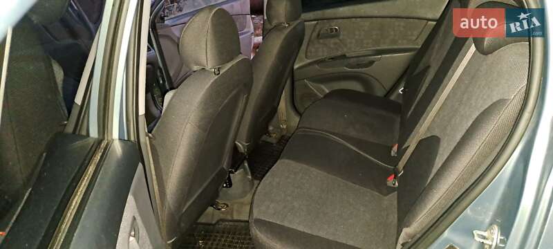 Хетчбек Kia Rio 2009 в Києві фото 8 Хетчбек Kia Rio 2009 в Києві