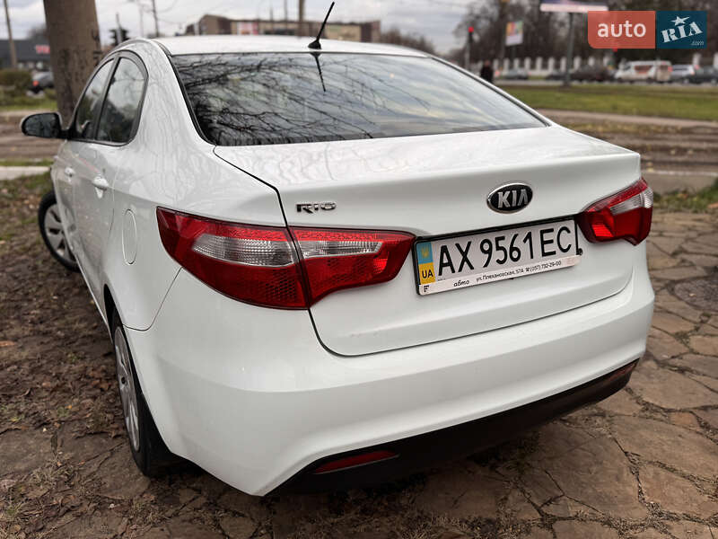 Седан Kia Rio 2013 в Харькове