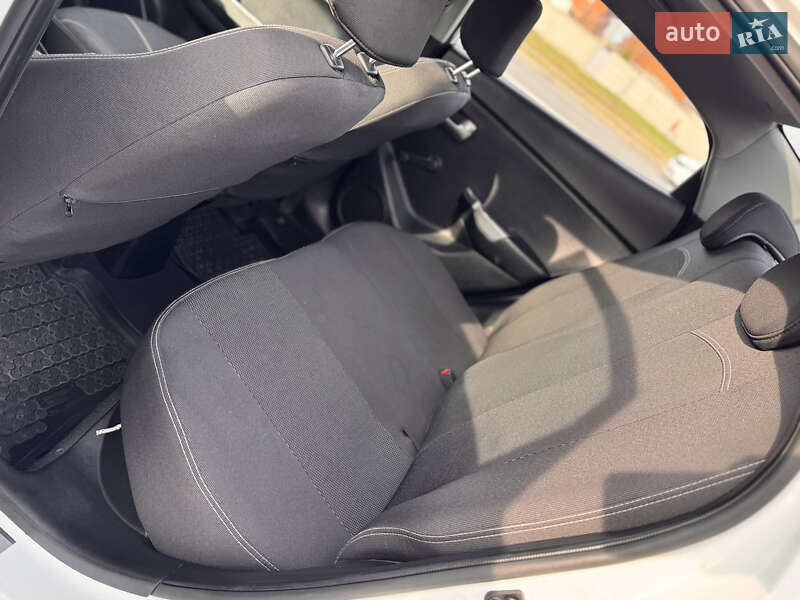 Седан Kia Rio 2013 в Харькове