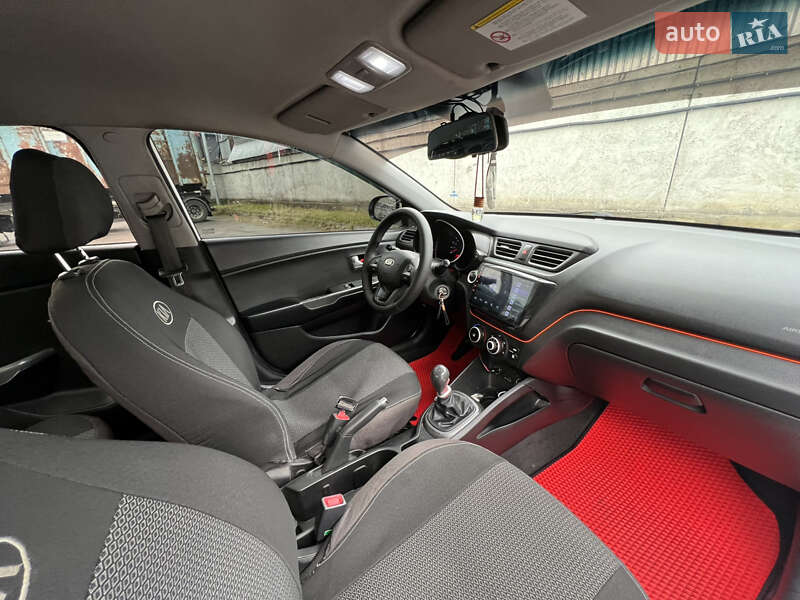 Седан Kia Rio 2013 в Києві фото 28 Седан Kia Rio 2013 в Києві