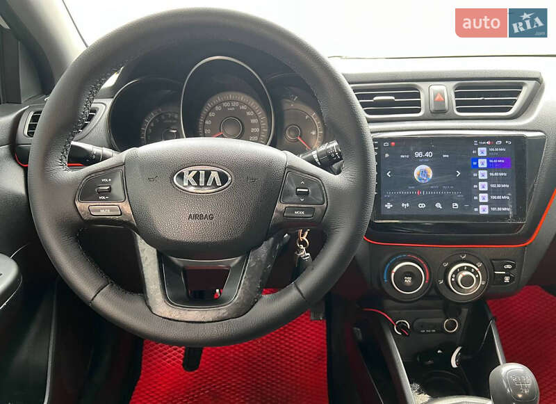 Седан Kia Rio 2013 в Києві фото 13 Седан Kia Rio 2013 в Києві