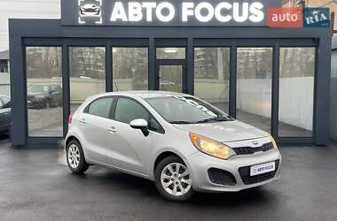 Хэтчбек Kia Rio 2012 в Киеве