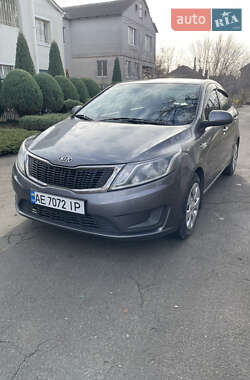 Седан Kia Rio 2012 в Днепре