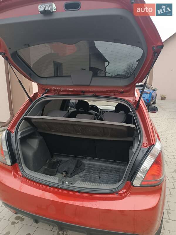 Хэтчбек Kia Rio 2010 в Хоросткове