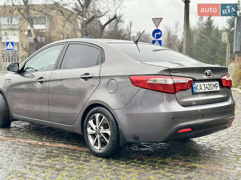 Седан Kia Rio 2014 в Киеве