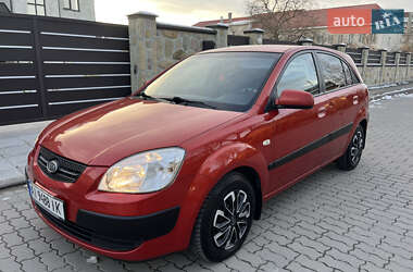 Хэтчбек Kia Rio 2006 в Надворной