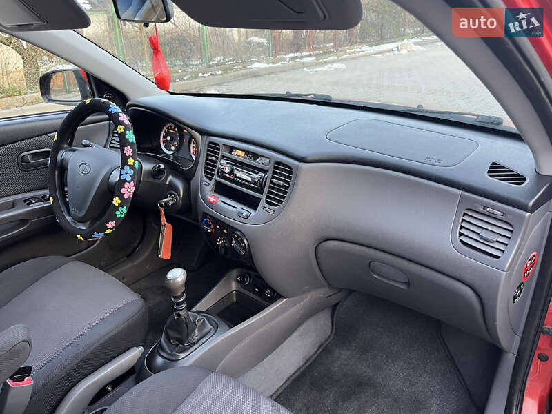 Хэтчбек Kia Rio 2006 в Надворной фото 17 Хэтчбек Kia Rio 2006 в Надворной
