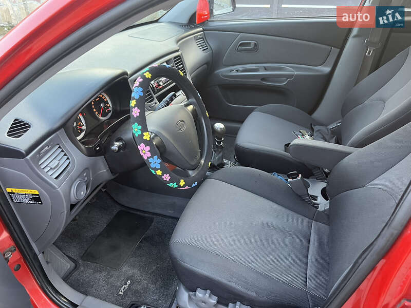 Хэтчбек Kia Rio 2006 в Надворной фото 26 Хэтчбек Kia Rio 2006 в Надворной
