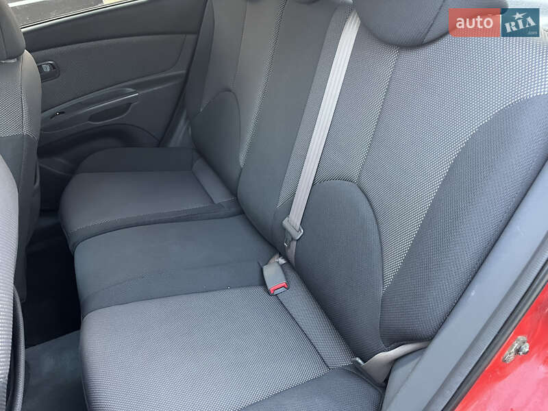 Хэтчбек Kia Rio 2006 в Надворной фото 32 Хэтчбек Kia Rio 2006 в Надворной