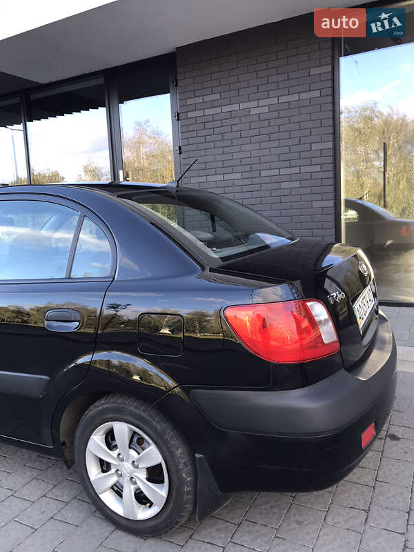 Седан Kia Rio 2008 в Ужгороде фото 5 Седан Kia Rio 2008 в Ужгороде
