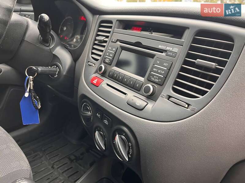 Хэтчбек Kia Rio 2009 в Житомире фото 18 Хэтчбек Kia Rio 2009 в Житомире