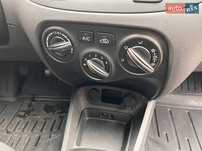 Хэтчбек Kia Rio 2009 в Житомире фото 19 Хэтчбек Kia Rio 2009 в Житомире