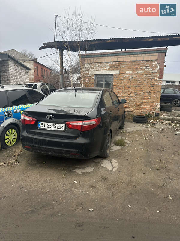 Седан Kia Rio 2012 в Лубнах