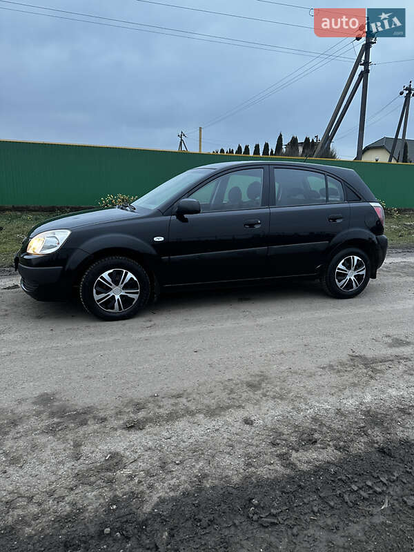 Хэтчбек Kia Rio 2009 в Тернополе фото 3 Хэтчбек Kia Rio 2009 в Тернополе