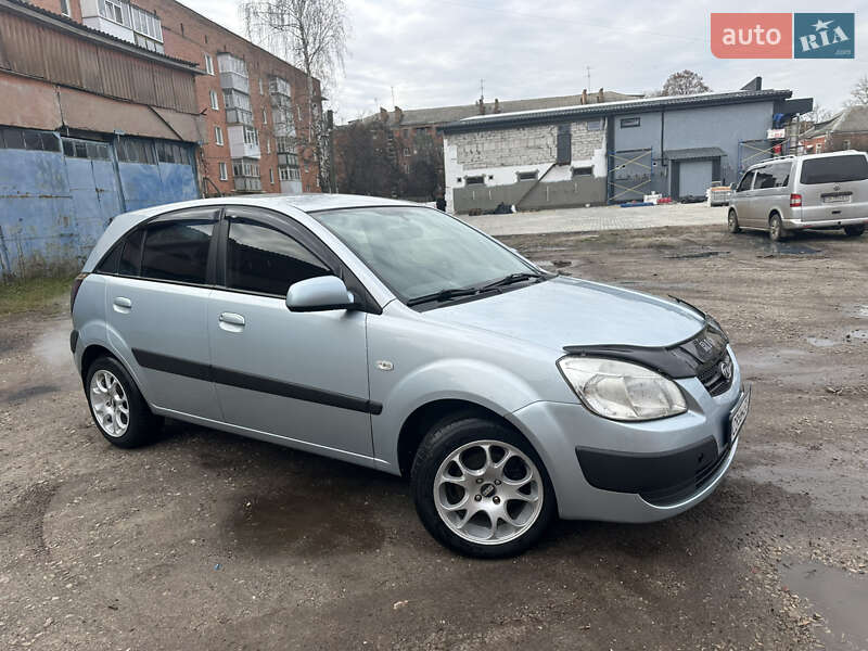 Хэтчбек Kia Rio 2008 в Нежине