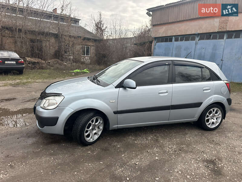 Хэтчбек Kia Rio 2008 в Нежине