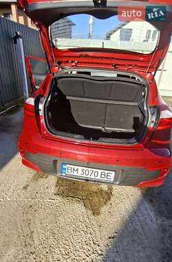 Хетчбек Kia Rio 2015 в Києві
