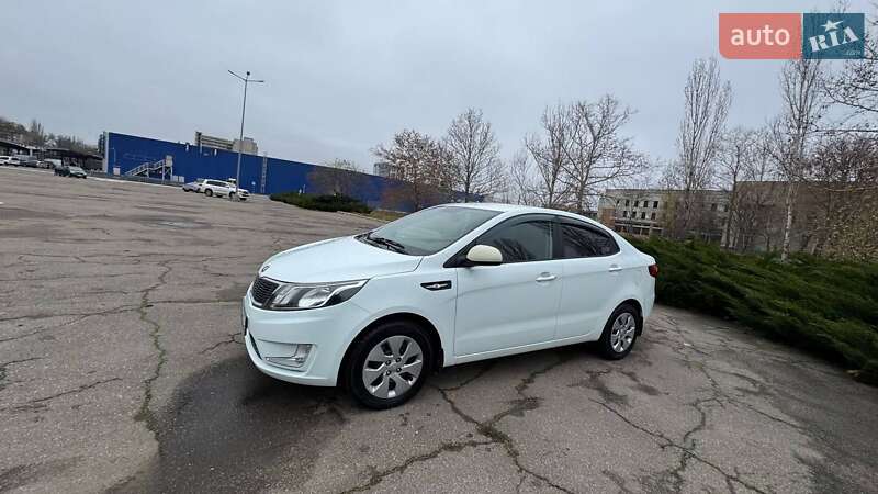 Седан Kia Rio 2013 в Николаеве фото 2 Седан Kia Rio 2013 в Николаеве