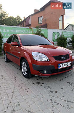 Седан Kia Rio 2008 в Ивано-Франковске