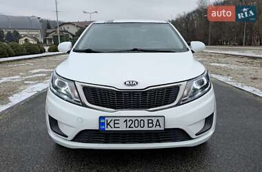 Седан Kia Rio 2013 в Днепре