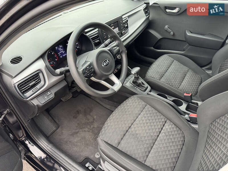 Седан Kia Rio 2017 в Києві