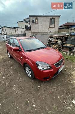 Седан Kia Rio 2010 в Білгороді-Дністровському