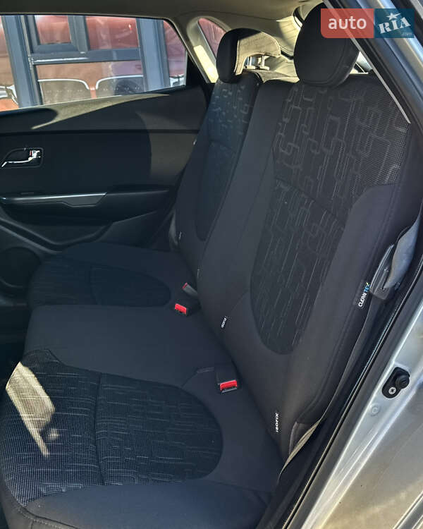 Хэтчбек Kia Rio 2012 в Кропивницком фото 11 Хэтчбек Kia Rio 2012 в Кропивницком