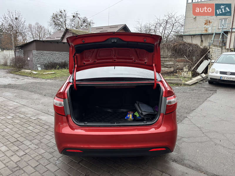 Седан Kia Rio 2014 в Харкові