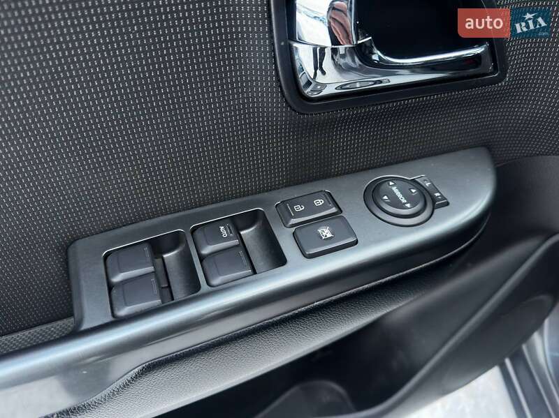 Седан Kia Rio 2012 в Харькове фото 30 Седан Kia Rio 2012 в Харькове
