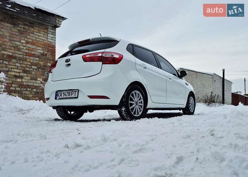 Хэтчбек Kia Rio 2013 в Киеве