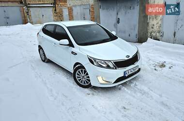 Хэтчбек Kia Rio 2013 в Киеве