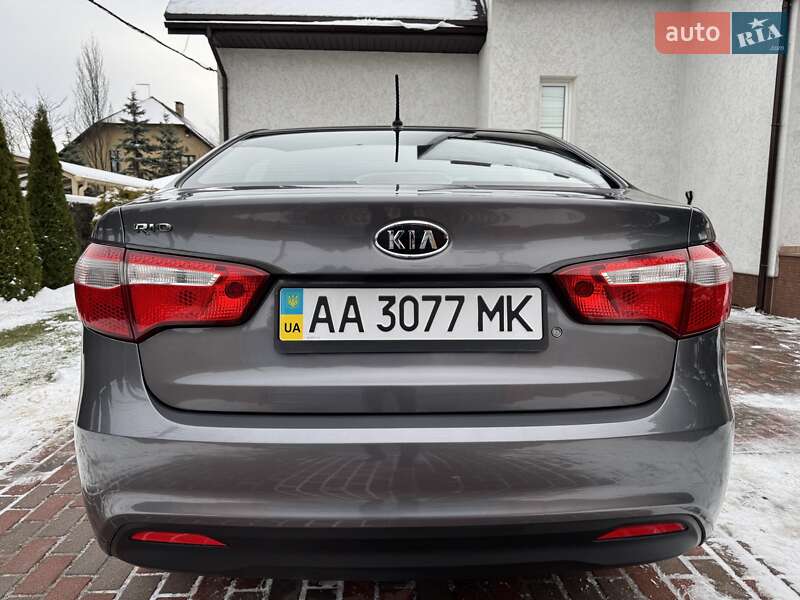 Седан Kia Rio 2012 в Киеве