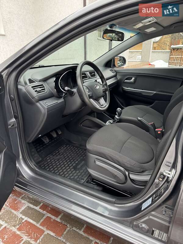 Седан Kia Rio 2012 в Киеве