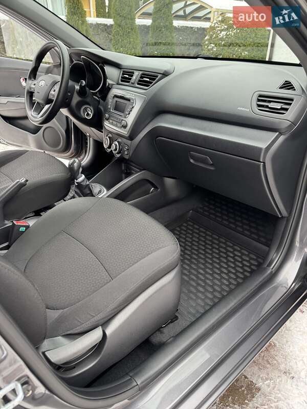 Седан Kia Rio 2012 в Киеве