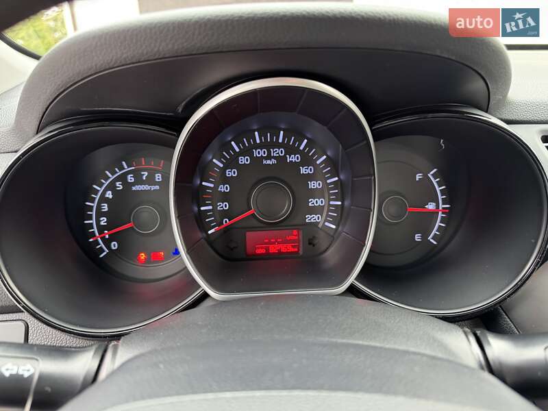 Седан Kia Rio 2012 в Киеве