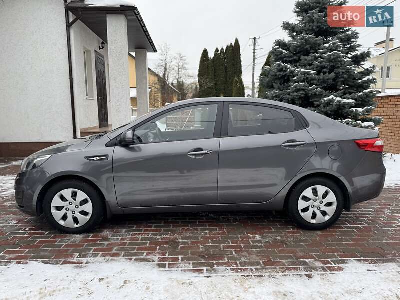 Седан Kia Rio 2012 в Киеве